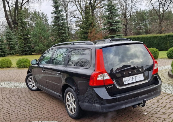 Volvo V70 cena 25777 przebieg: 235000, rok produkcji 2008 z Złoczew małe 277